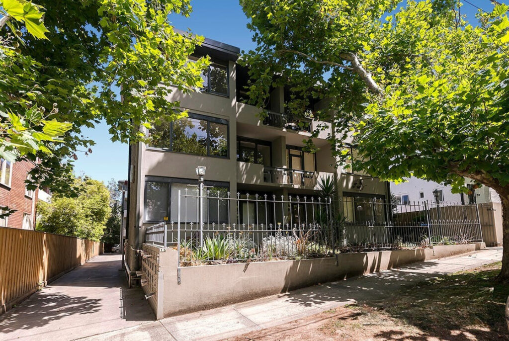 844EE03F BC94 4562 9E16 67C997D59C75 SOUTH YARRA 2025 05 19 131744