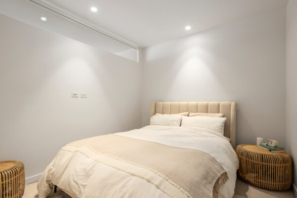 F0D2C700 6680 472F 8FD9 AB47493E100D MELBOURNE 2025 03 31 174706 2 scaled