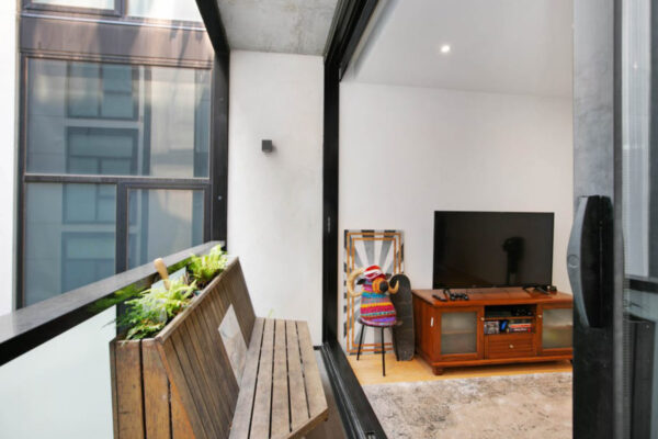 FE89077E E385 41F9 8B5A FCC3A4DE2AEC ELSTERNWICK 2025 07 17 154240 4 scaled