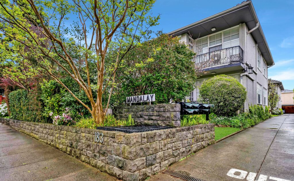 5EEF152A BAE8 4841 B0A5 8CD0B0D31B9B TOORAK 2025 09 23 162827 scaled