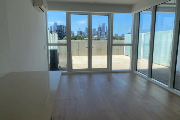 57F5F27B 98F6 4D1D 9698 BBF642227EA9 NORTH MELBOURNE 2025 11 25 121350 10