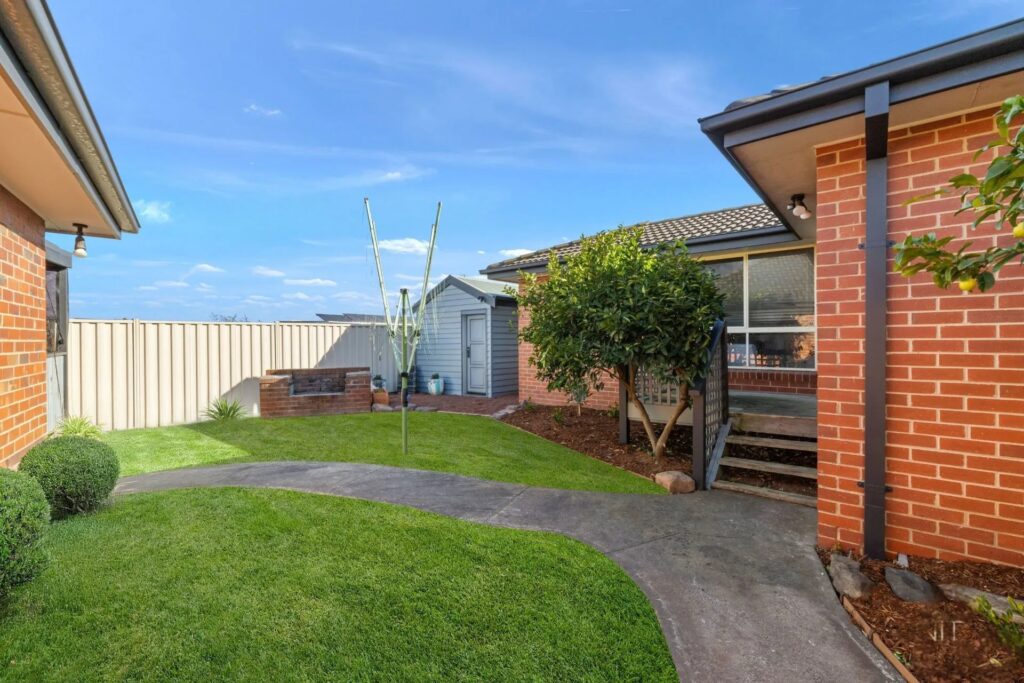 842EDF3E 9AA6 4B15 BF73 1F4D2C835752 LALOR 2025 12 19 104901